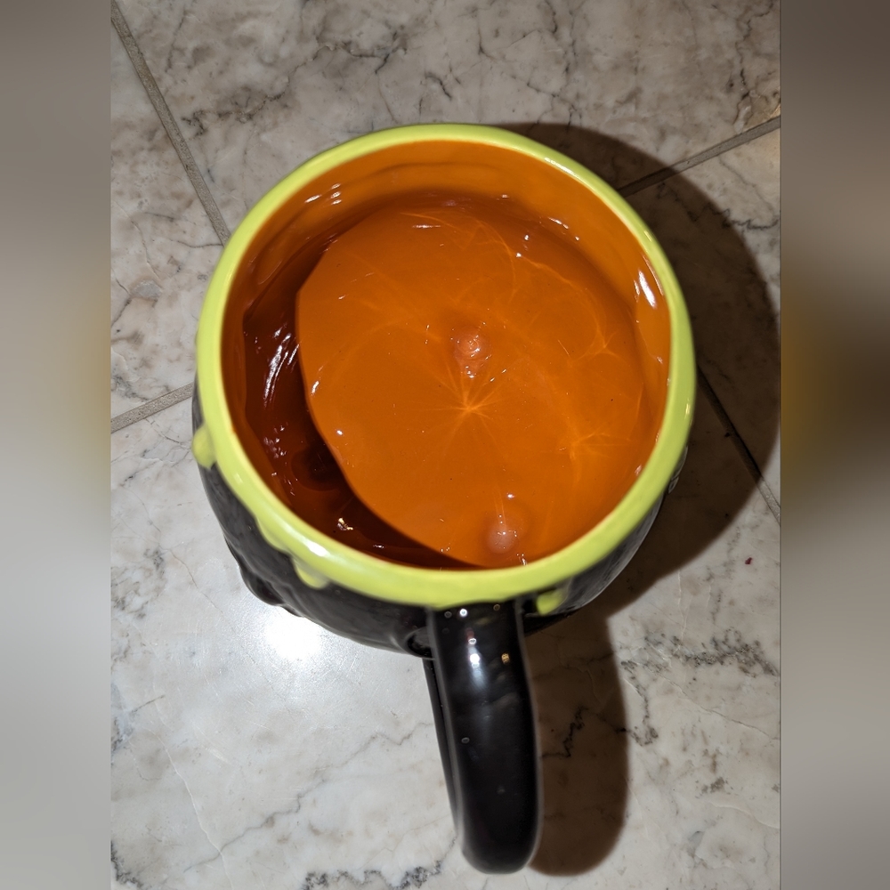 Large Caldron Mug In Excellent Condition Enjoy your morning coffee - Picture 2 of 8